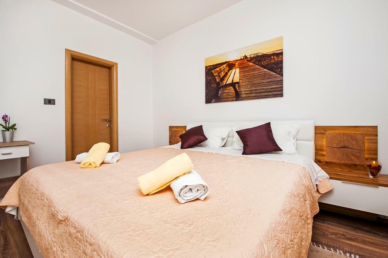 Rooms Mariana 로비니 외부 사진